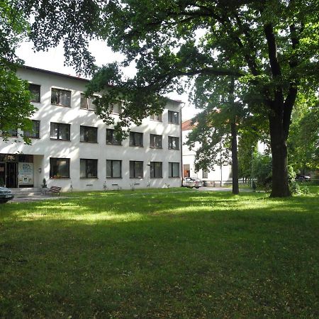 Hotel Kristl Pardubice Exterior photo