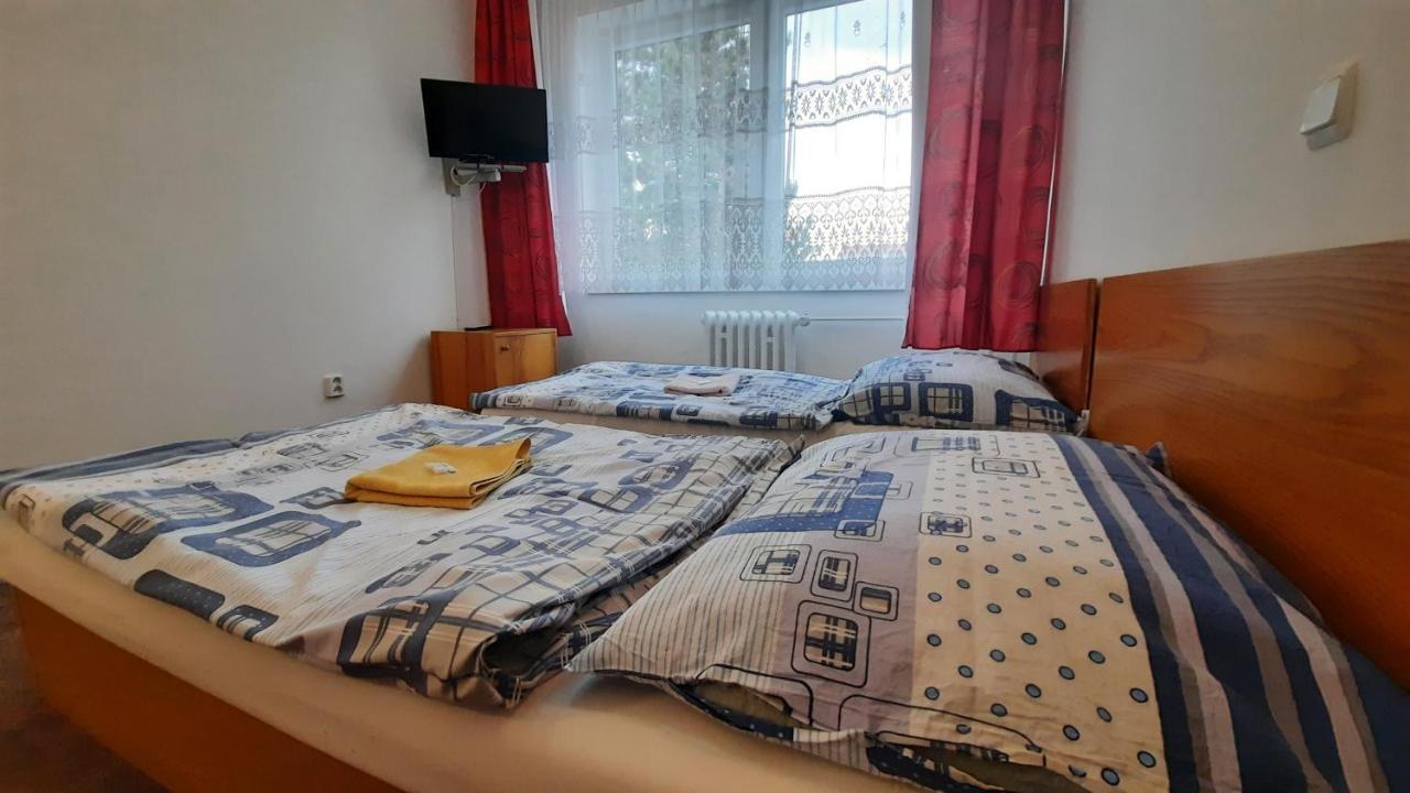 Hotel Kristl Pardubice Exterior photo